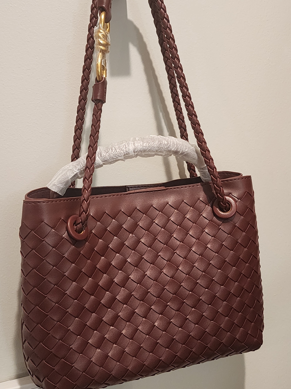 Woven Leather Tote Bag in burgundy - Picture 2 of 3